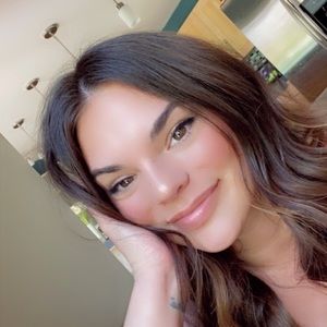 Meet your Posher, Mandy